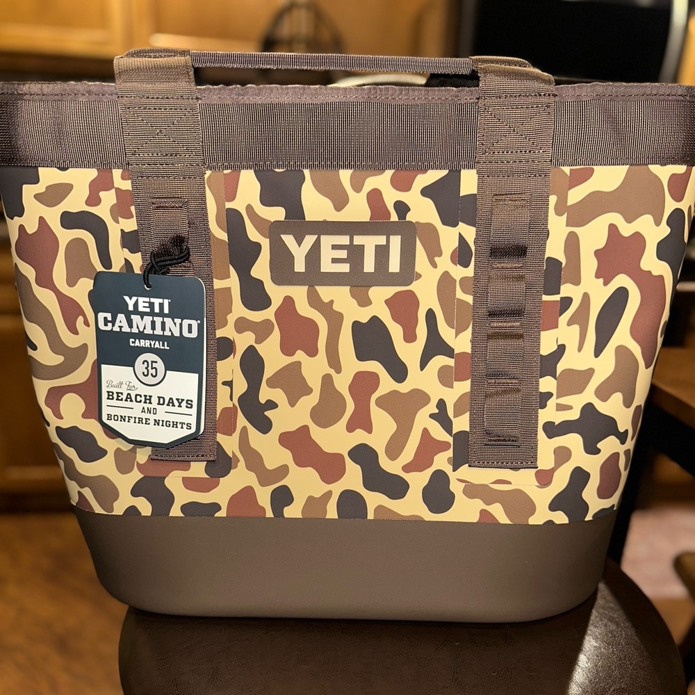 SOLD DO NOT BUY 🦆YETI Camino 35 Tote Limited Edition HTF Wetlands Camo 🦆